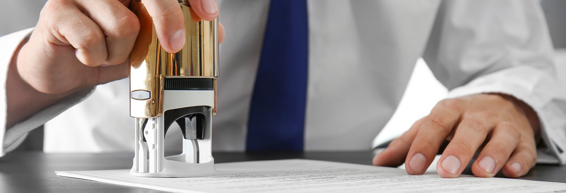 Coordinate Hospital Visits With Mobile Notary Assistance for Important Documents